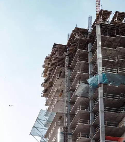 Edificio en construccion con entrepisos