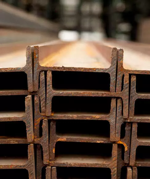 Vigas IPR de acero, ideal para estructuras