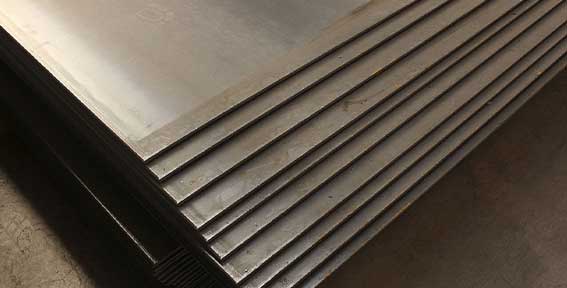 La placa de acero es util para la elaboración de productos complejos para las construcciones.